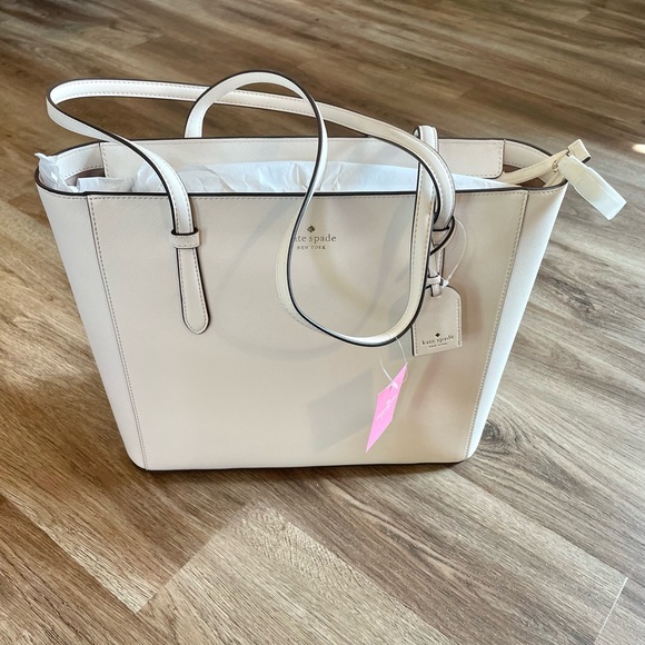 kate spade Handbags - Kate Spade Cream Shoulder Bag NWT